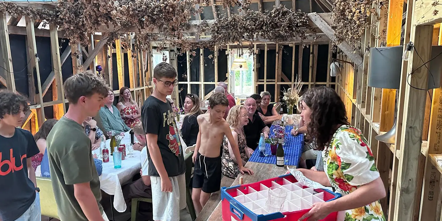 Best Campsites in Kent for Large Groups and Family Reunions