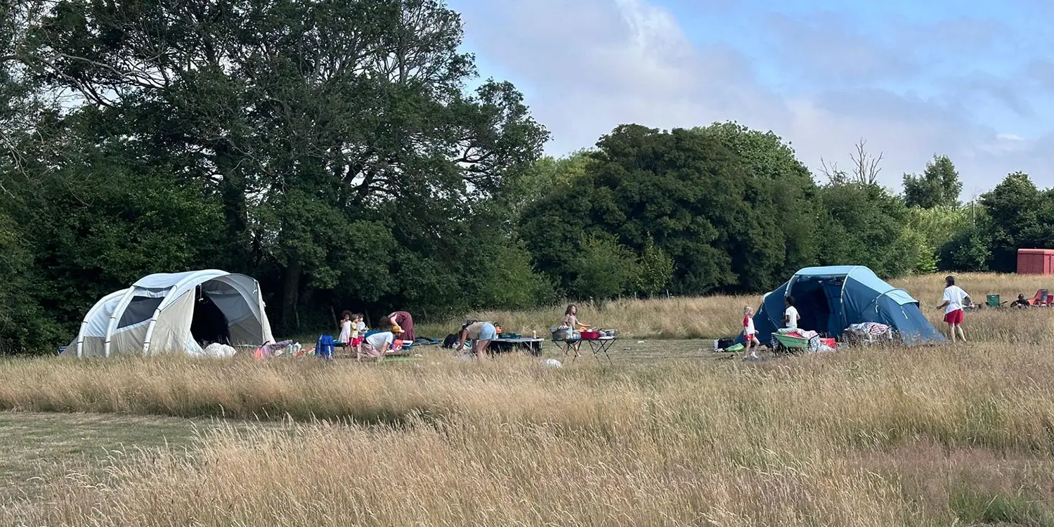 Best Campsites Near Folkestone and the Eurotunnel for a Stopover Stay