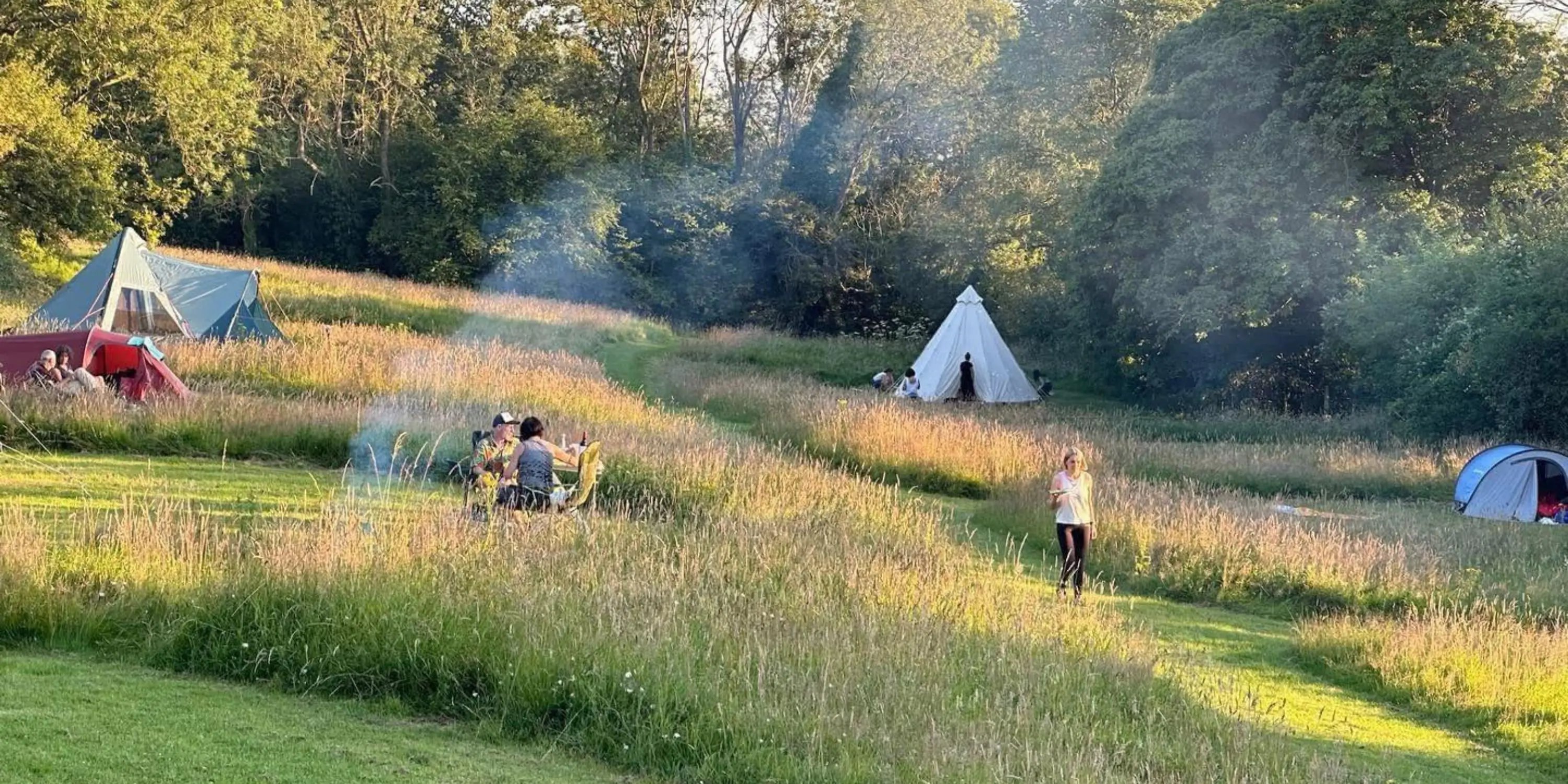 Booking Sunnyfield for a Weekend Away with Friends: Step-by-Step Guide